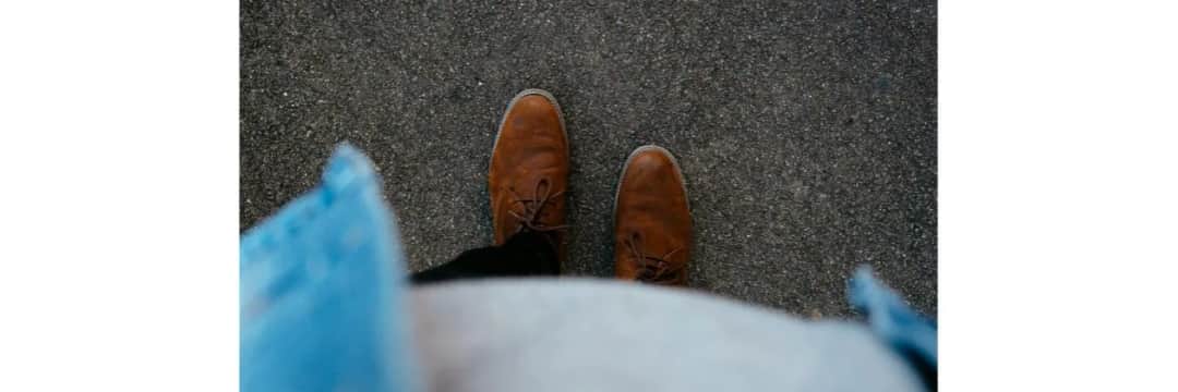 Jak wyczyścić buty zamszowe sodą i uniknąć ich zniszczenia